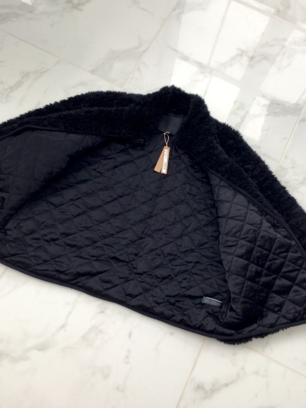 NWT Faux Fur Zip Up Mock Neck Jacket SKIMS (Sold Out) M - Picture 12 of 16